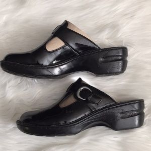 boc Shoes - NIB boc patent clogs boc Shoes - NIB boc patent clogs